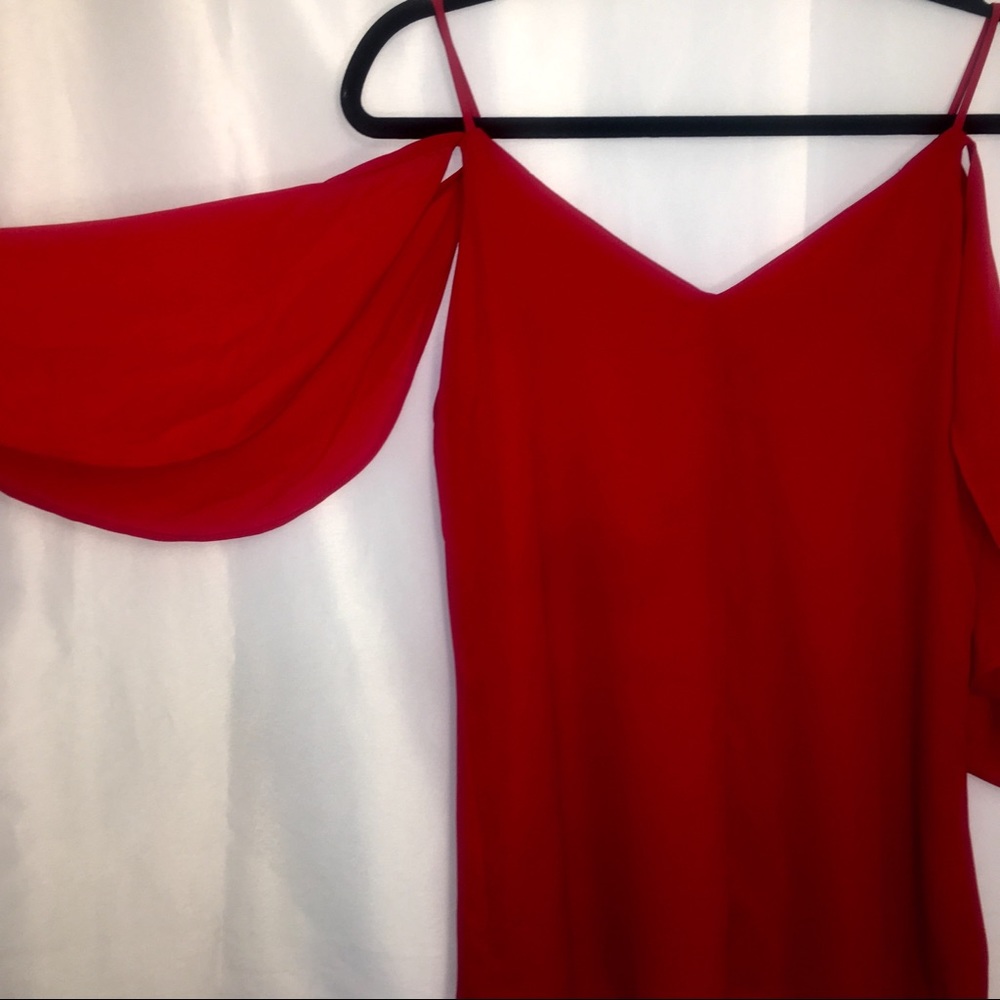 Cold Shoulder Tunic - Picture 4 of 4